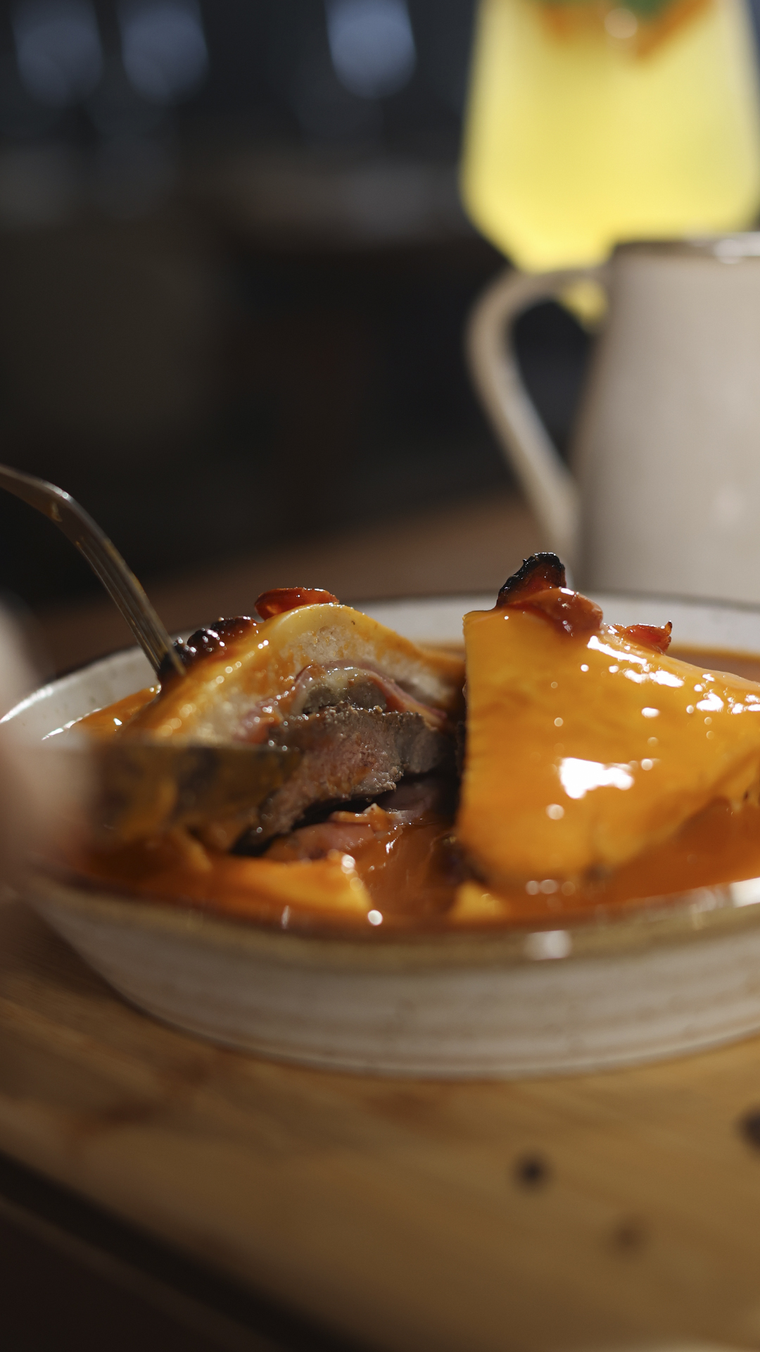 Preparação da francesinha dos Eusébios